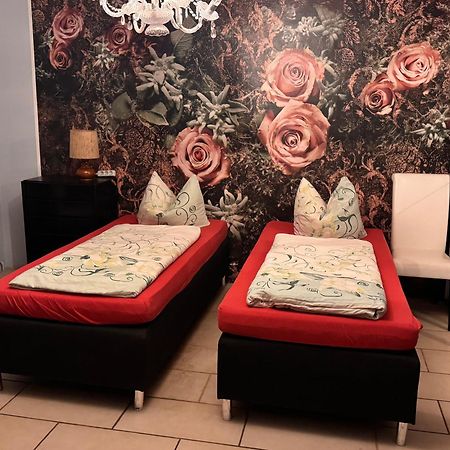 Bauernhof Privatzimmer Hortus Sandrine Gemeinschaftsbad Free Wifi Hausbreitenbach المظهر الخارجي الصورة